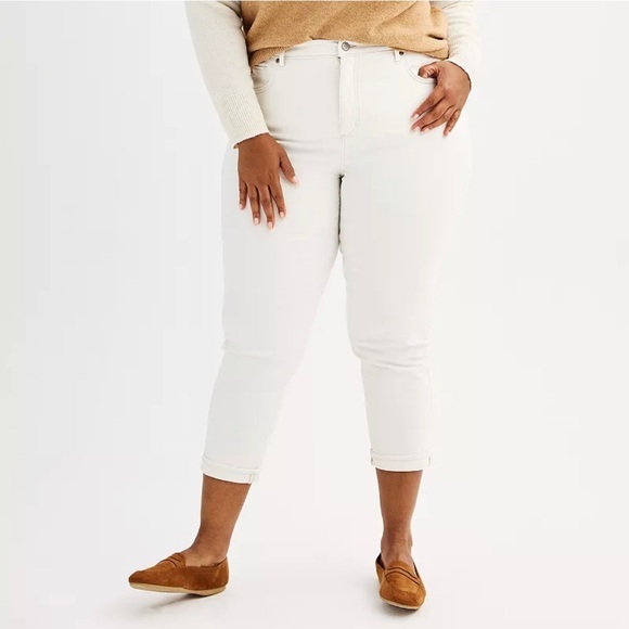 Denim - Brand New Plus Size High-Waisted Boyfriend Jeans, Cream Color, Size 14W